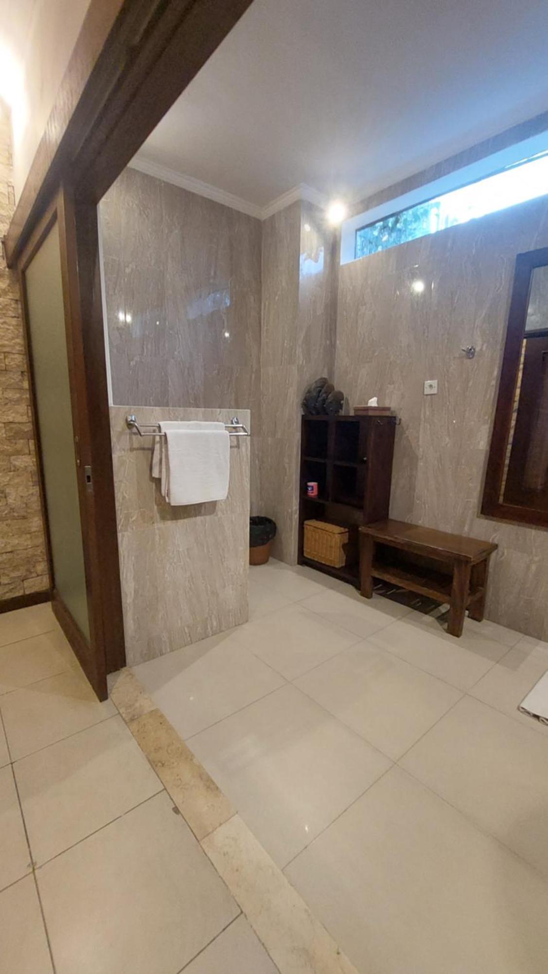 Villa Heliconia Seminyak  Ngoại thất bức ảnh