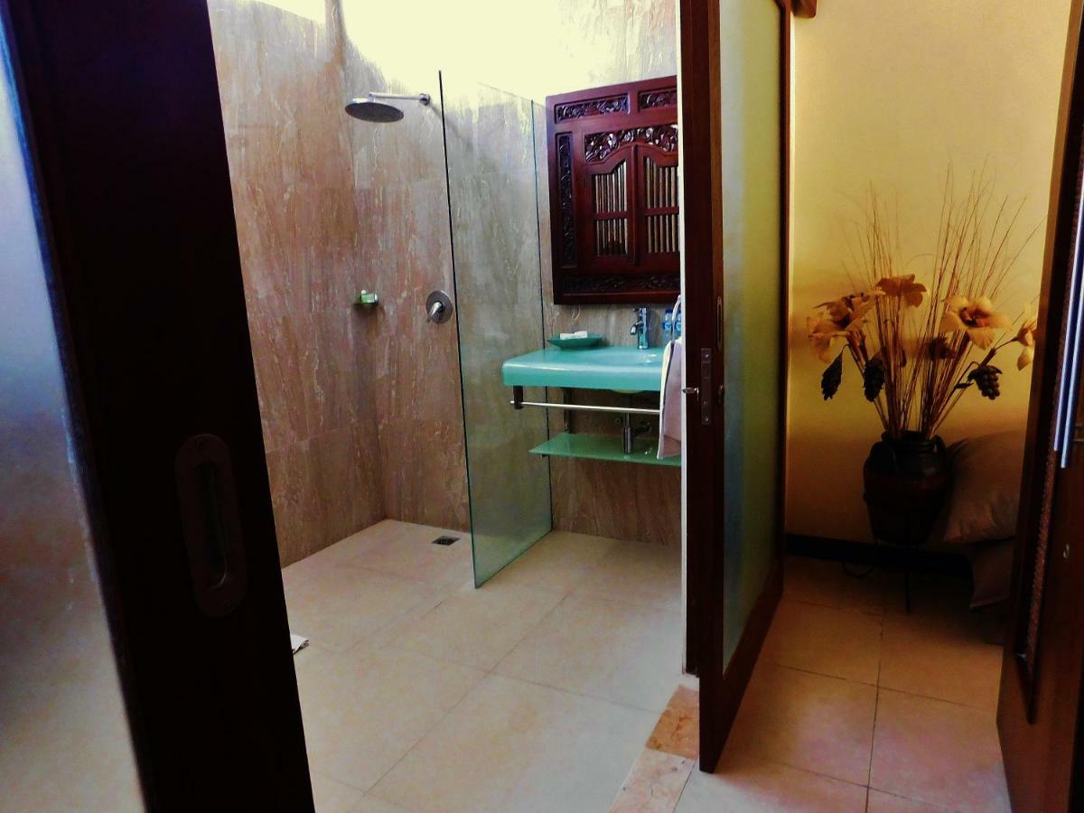 Villa Heliconia Seminyak  Ngoại thất bức ảnh