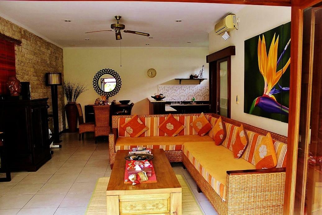 Villa Heliconia Seminyak  Ngoại thất bức ảnh